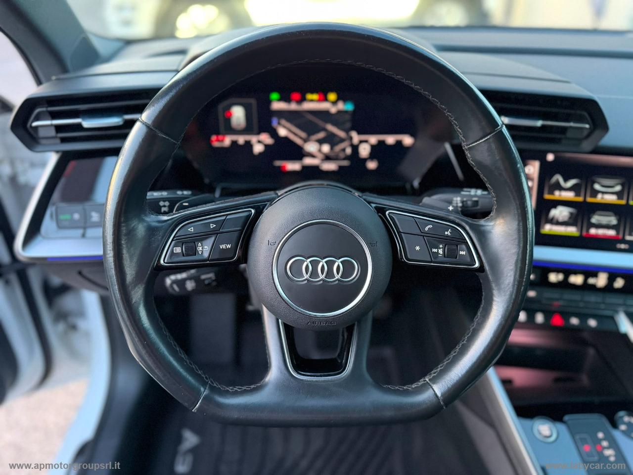 AUDI A3 SPB 30 g-tron S tronic Business Adv.