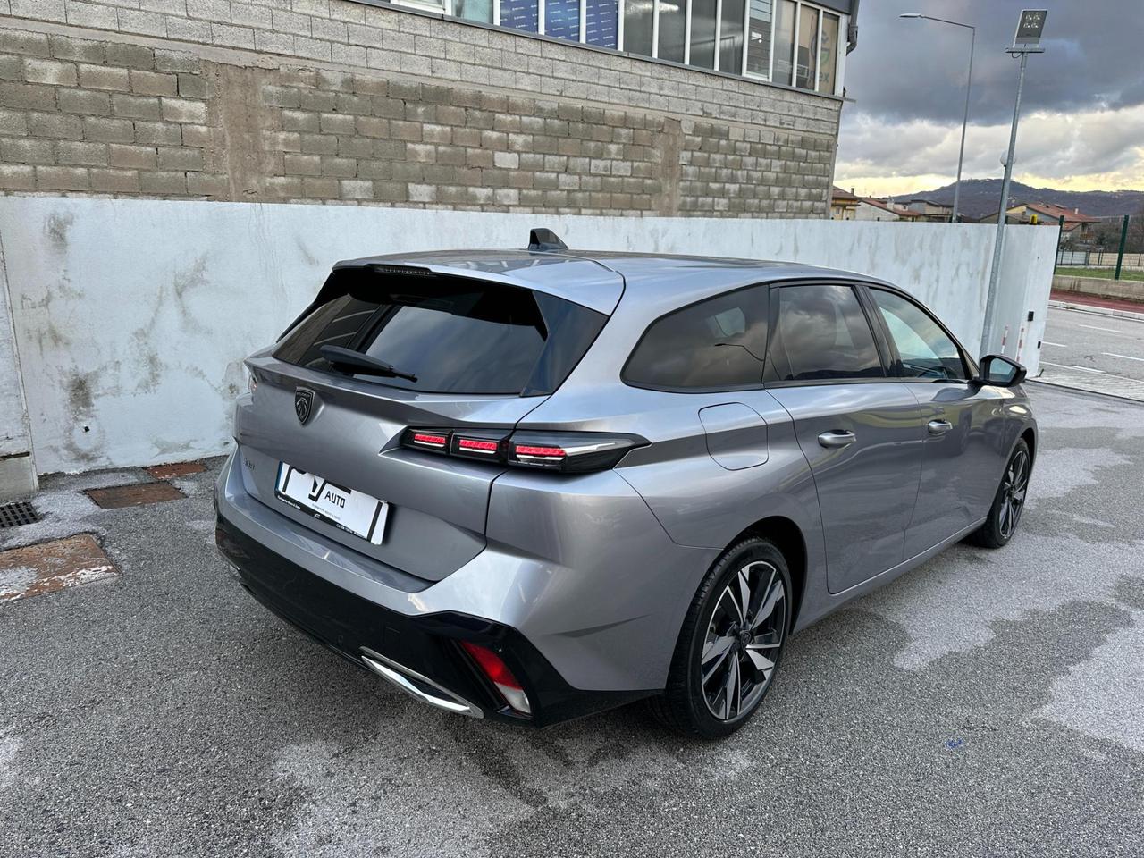 Peugeot 308 SW 1.5 bluehdi Allure s&s 130cv eat8