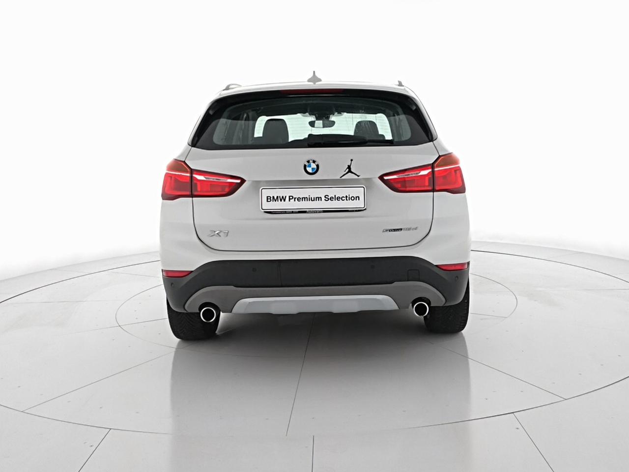 BMW X1 (F48) sDrive18d xLine