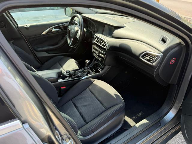 INFINITI Q30 1.5 diesel Premium Tech EURO 6