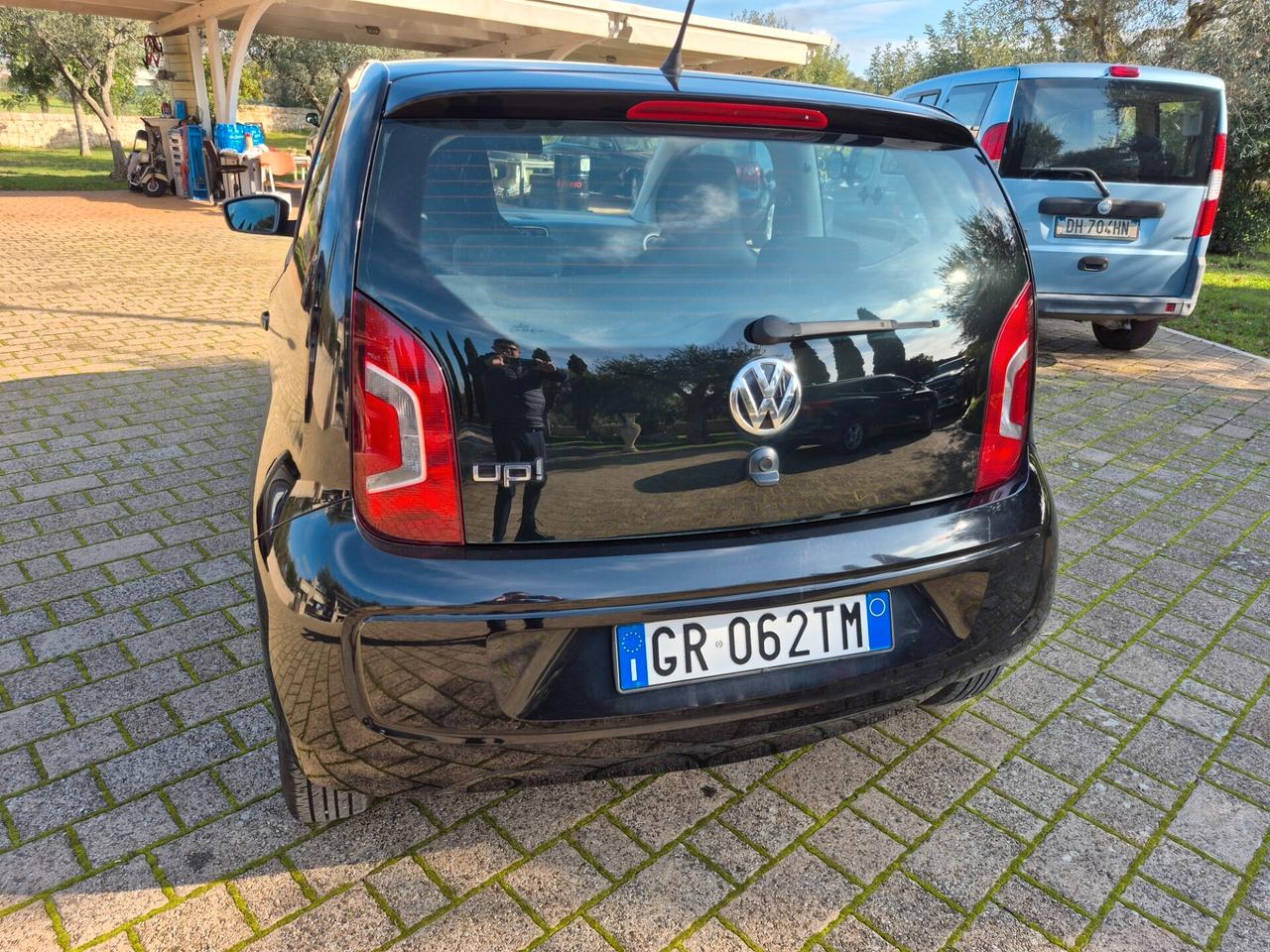Volkswagen up! 1.0 75 CV 3p. take up!