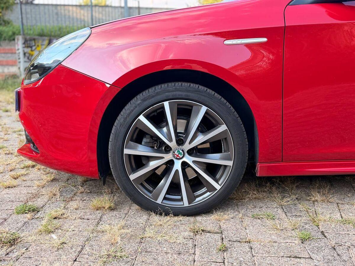 Alfa Romeo Giulietta 2.0 jtdm Exclusive 150cv E6