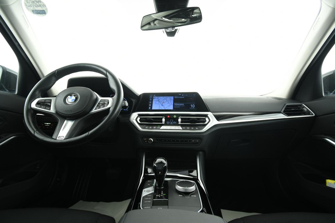 BMW 320d Touring mhev 48V Business Advantage auto
