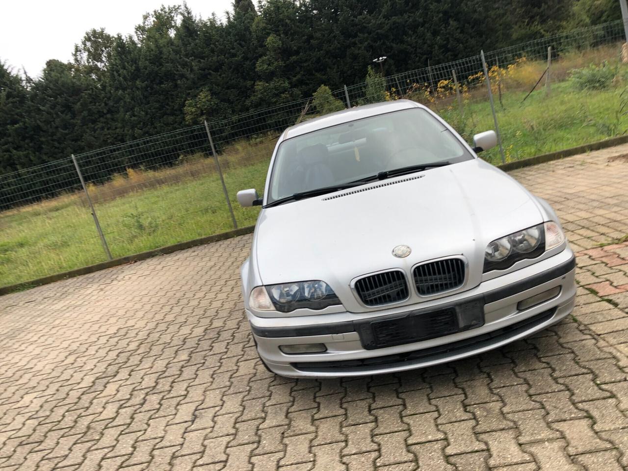 Bmw 320d turbodiesel cat 4 porte 2001 DEMOLITA PER EXPORT