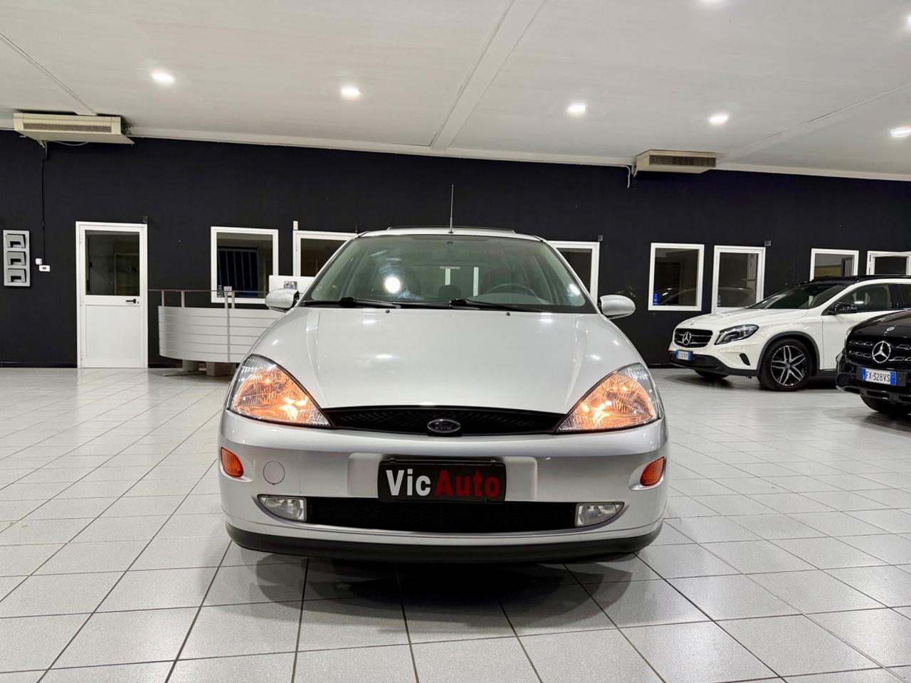 Ford Focus 1.6i 16V cat 5p. Zetec