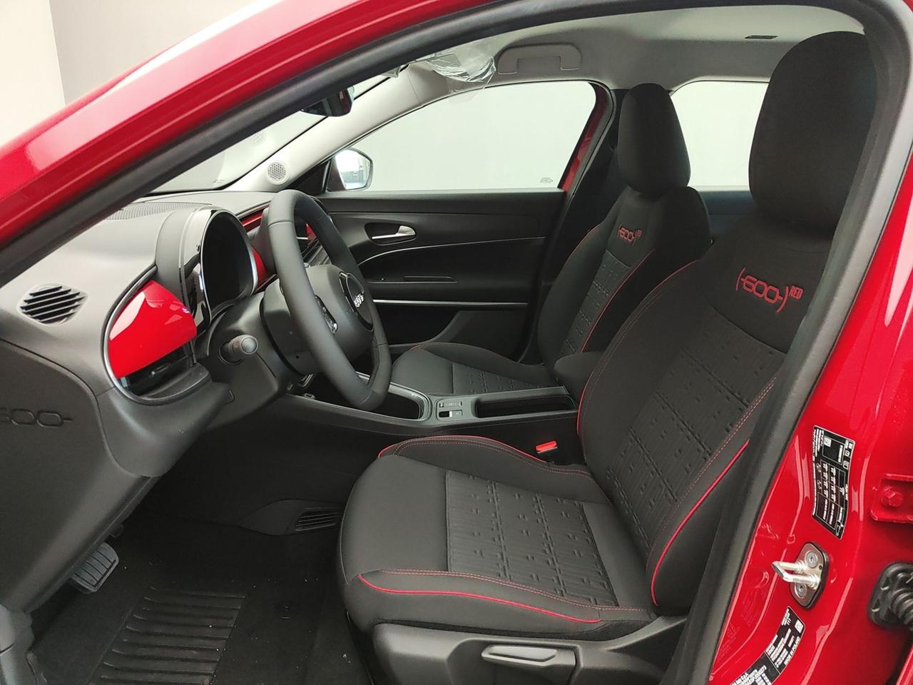 FIAT 600 IV 2023 600E RED 156CV