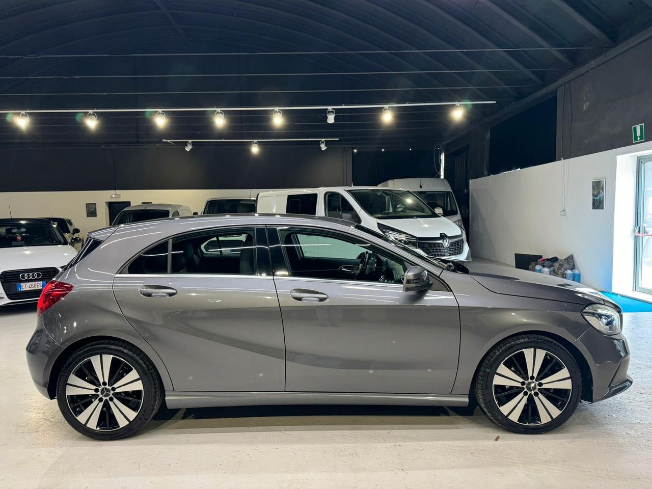 Mercedes-benz A 180 d Premium
