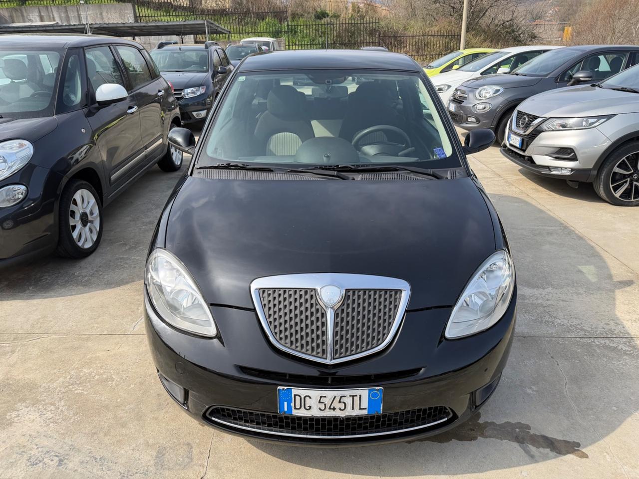 Lancia Ypsilon 1.3 MJT 75 CV Oro Giallo/108.000KM