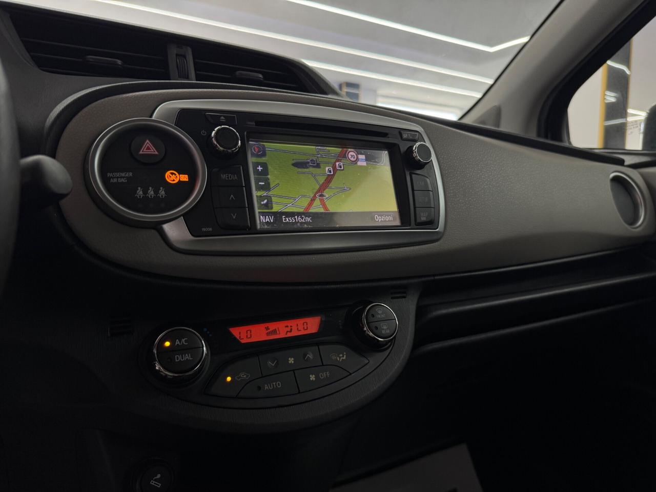 Toyota Yaris 1.0 Lounge Full Opt