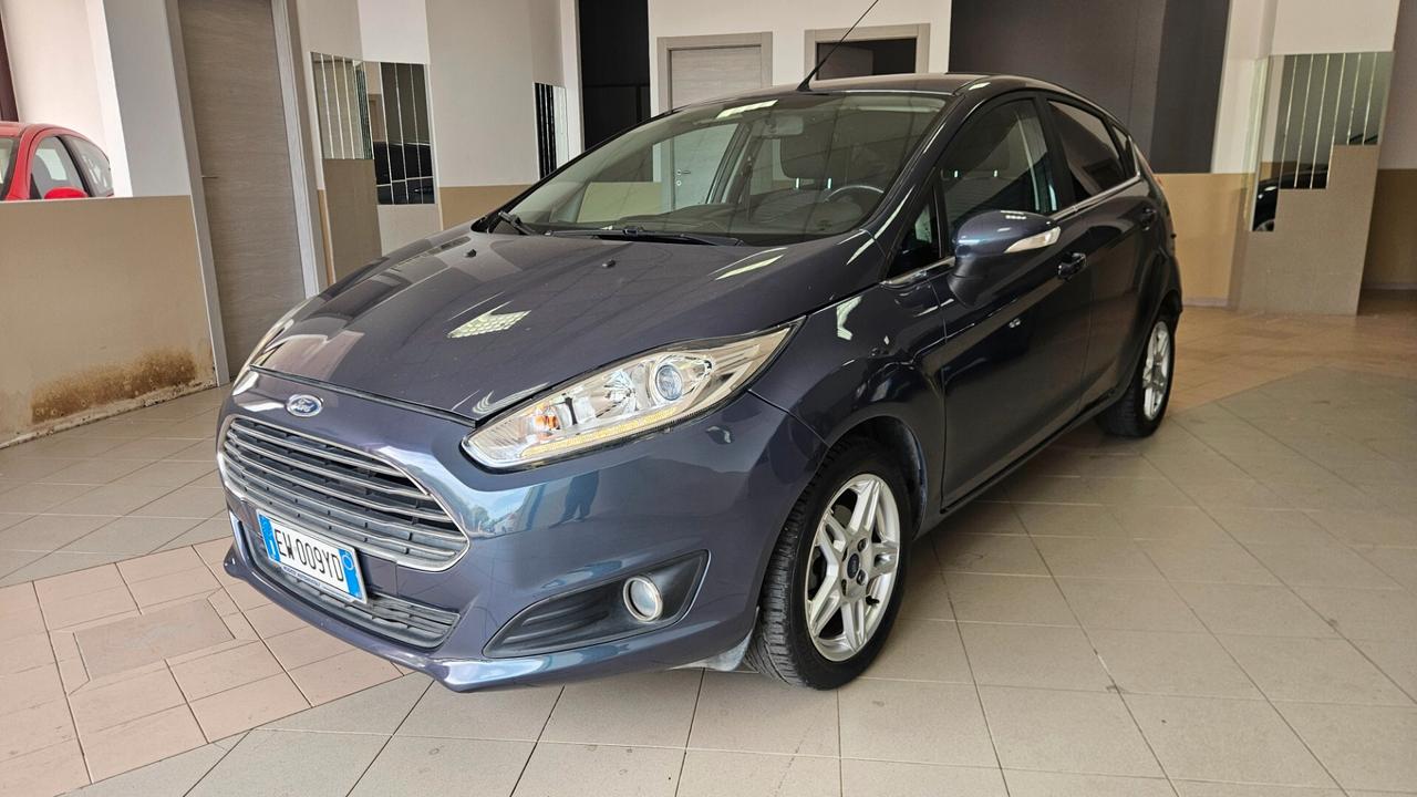 Ford Fiesta 1.5 TDCi 75CV 5 porte Titanium