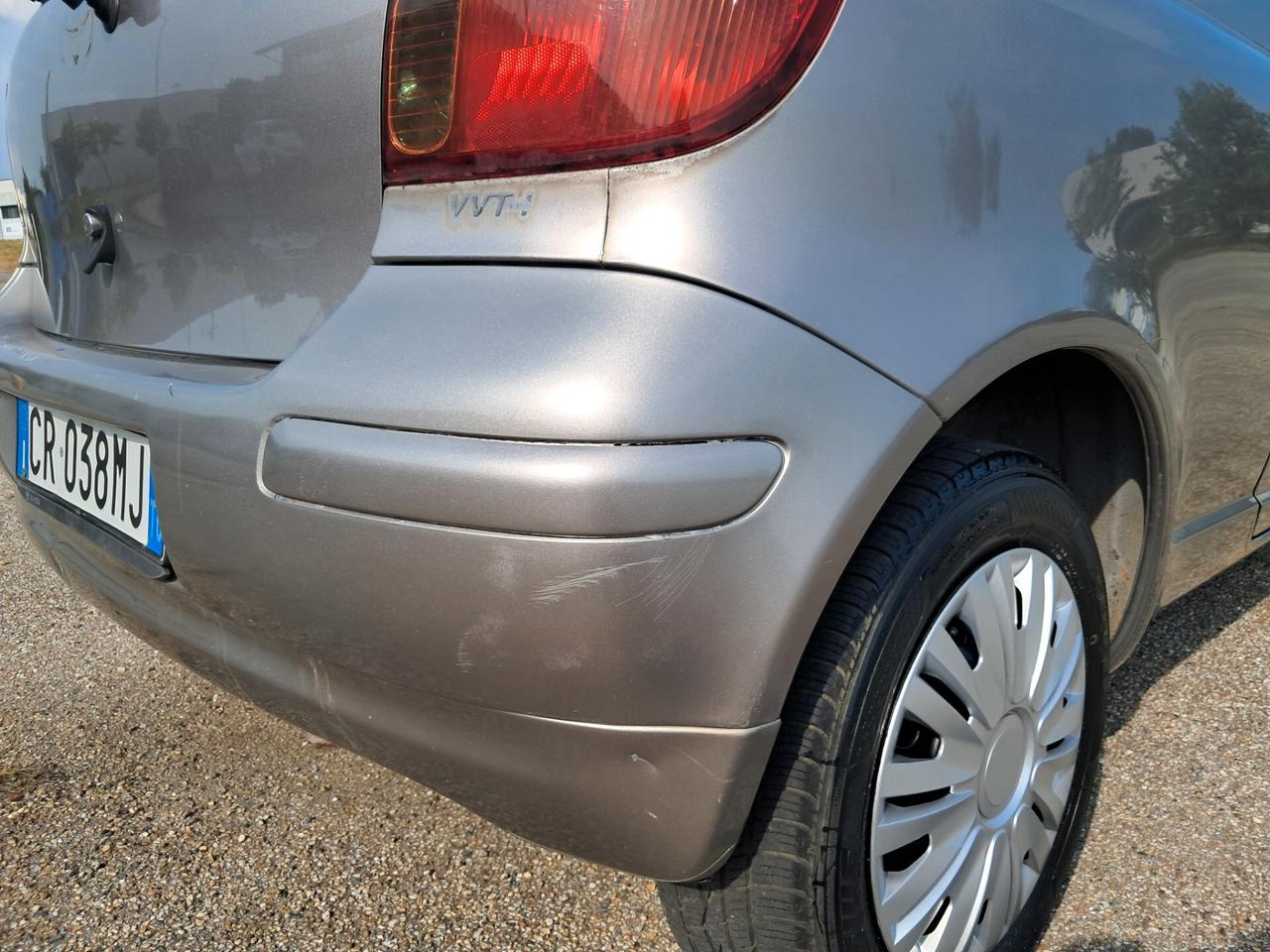 TOYOTA YARIS BENZINA