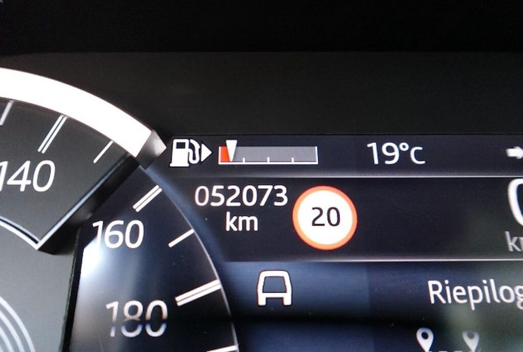 Land Rover Discovery Sport 2.0 TD4 163CV AWD AUTO S 7 POSTI ( FARI LED - PDC TELECAMERA POST. NAVI )