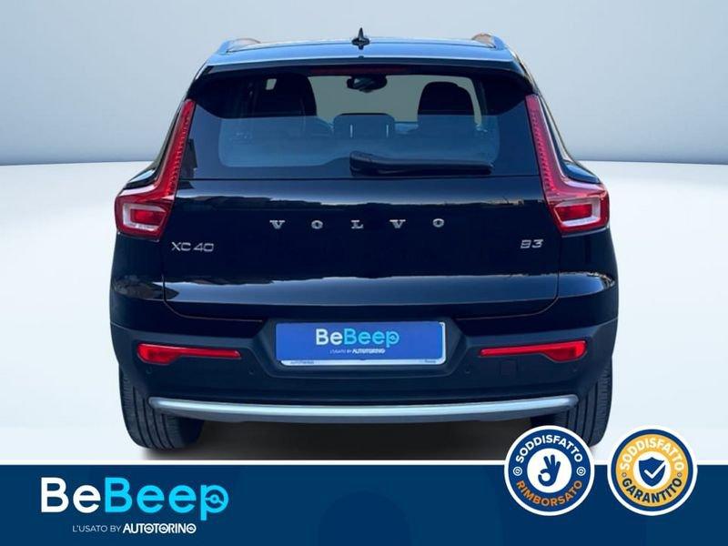 Volvo XC40 2.0 B3 CORE AUTO