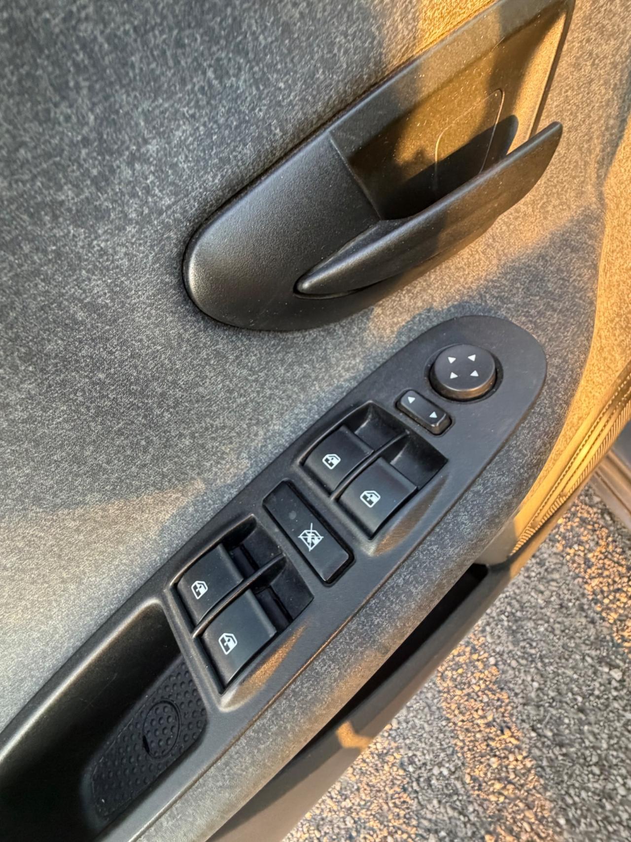 Lancia Ypsilon 1.0 FireFly 5 porte S&S Hybrid Silver Plus