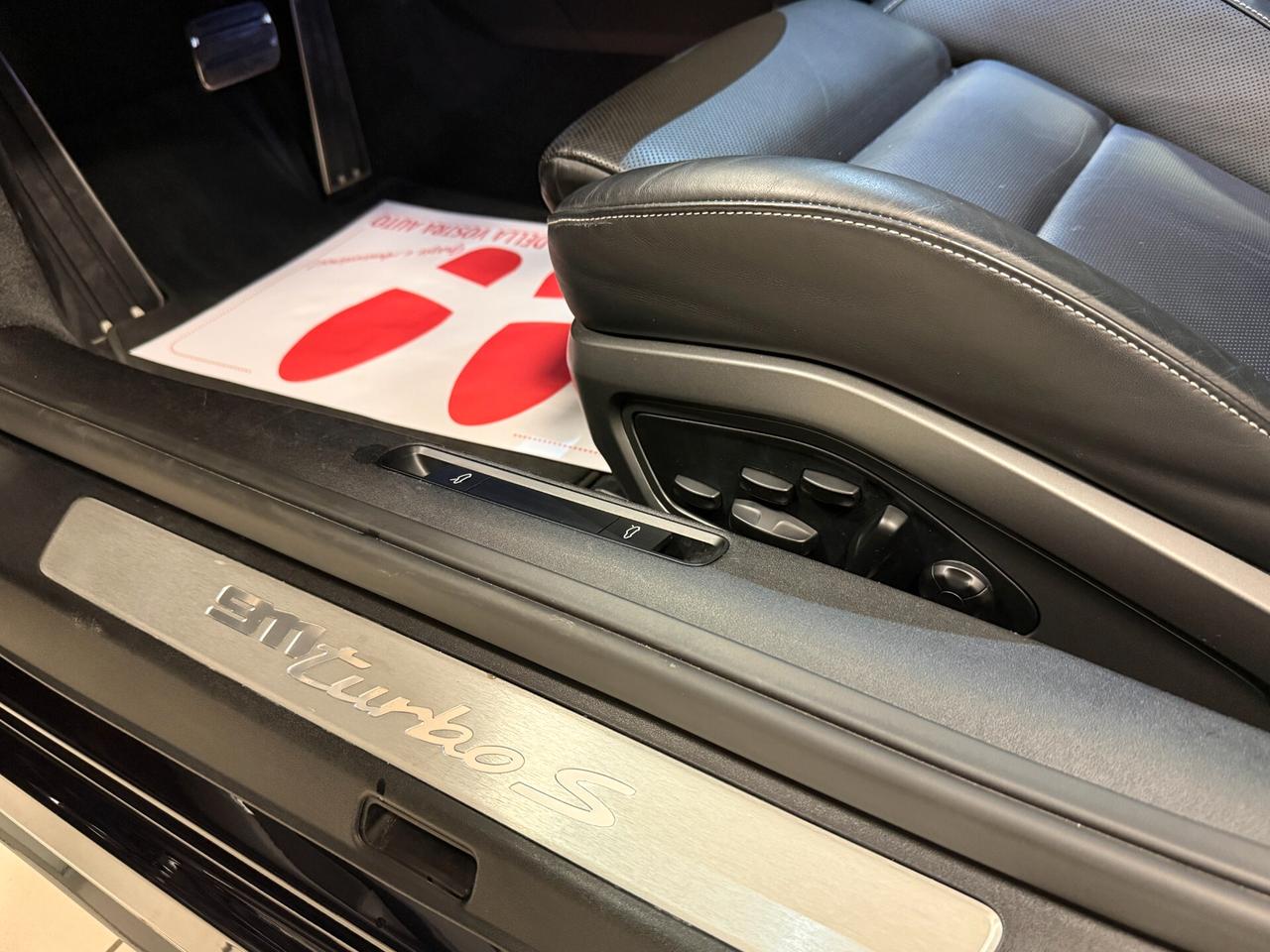 Porsche 911 Turbo S Cabriolet