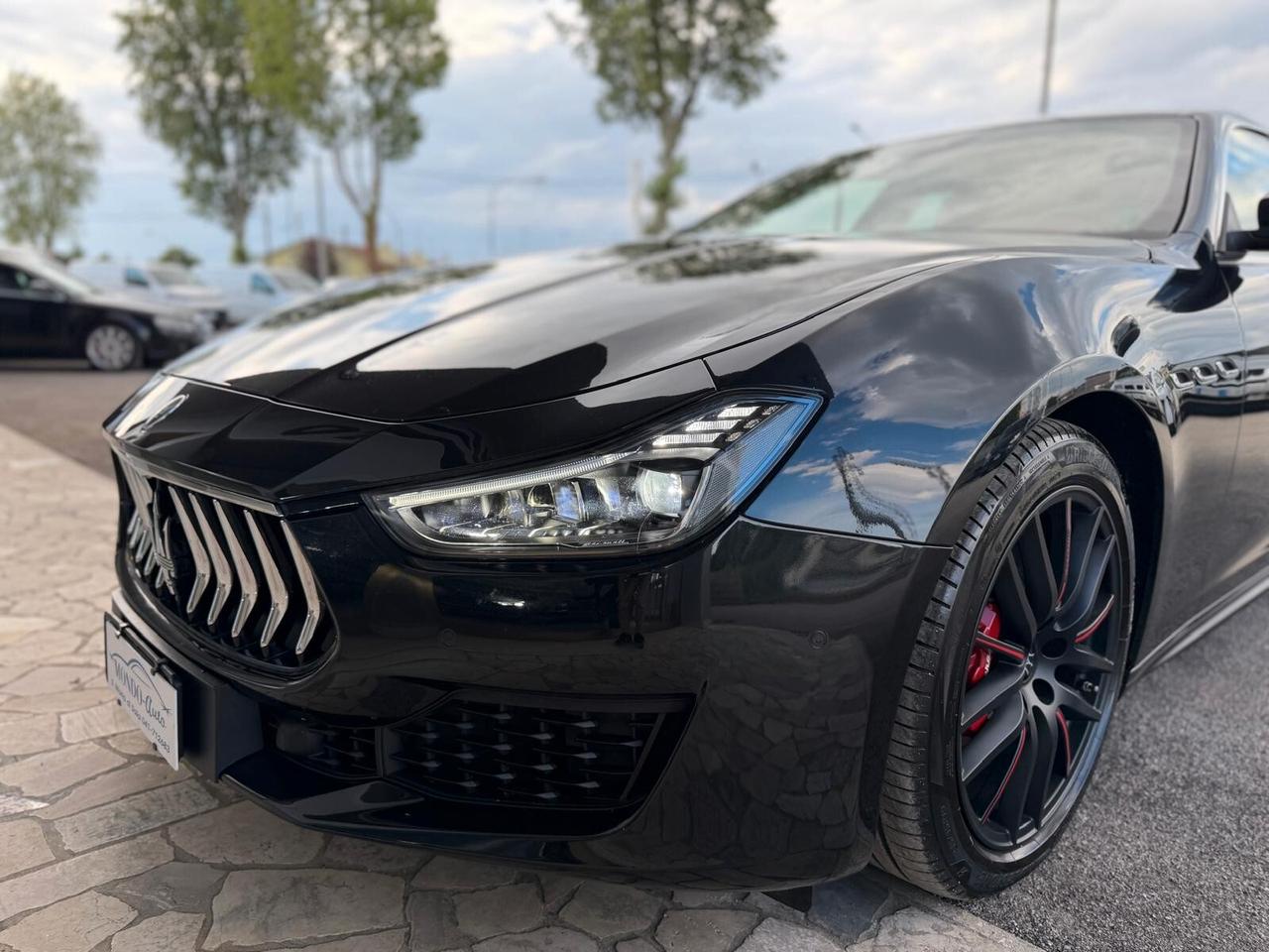 Maserati Ghibli V6 ds "RIBELLE ONE OF 200 LIM. EDITION" 275cv