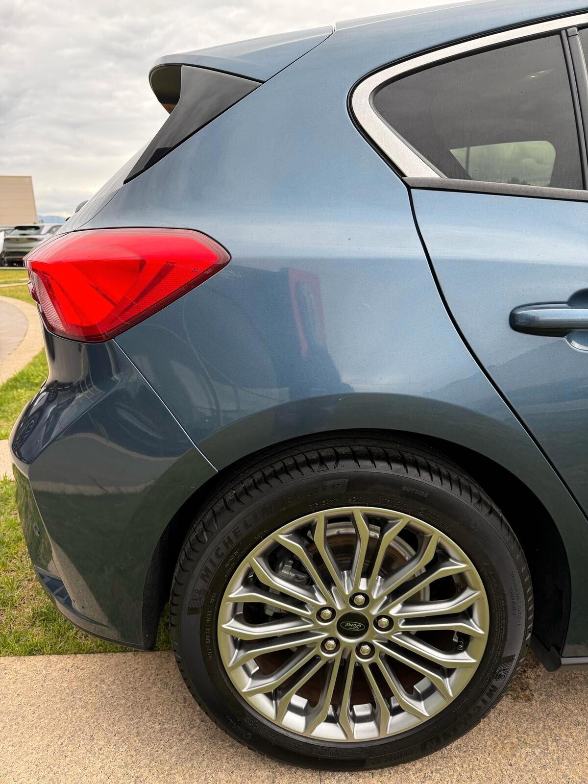 Ford Focus 1.0 EcoBoost 125 CV automatico 5p. Vignale Co-Pilot