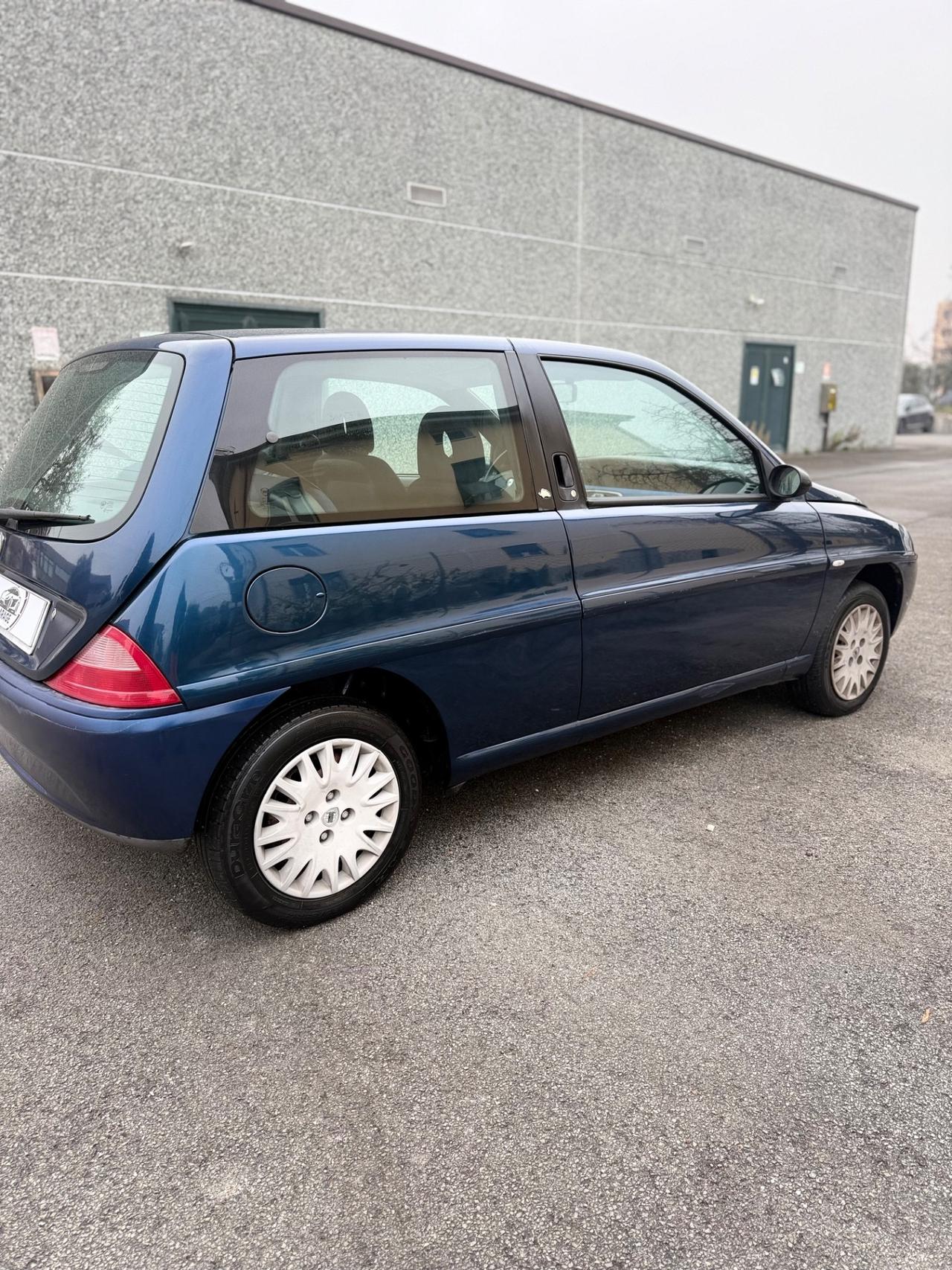 Lancia Y 1.2i cat LS