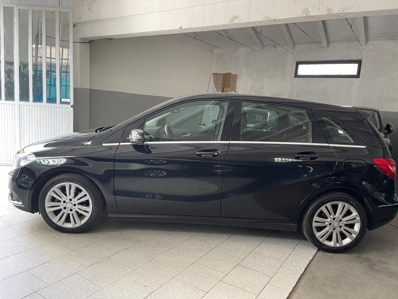 Mercedes-benz B 180 CDI BlueEFFICIENCY Premium