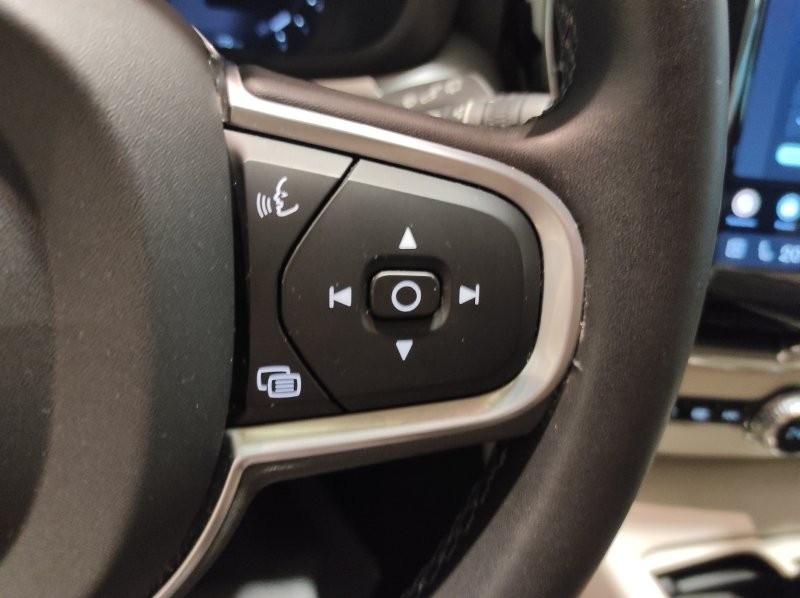 VOLVO XC60 (2017-->) - XC60 B4 (d) automatico Core