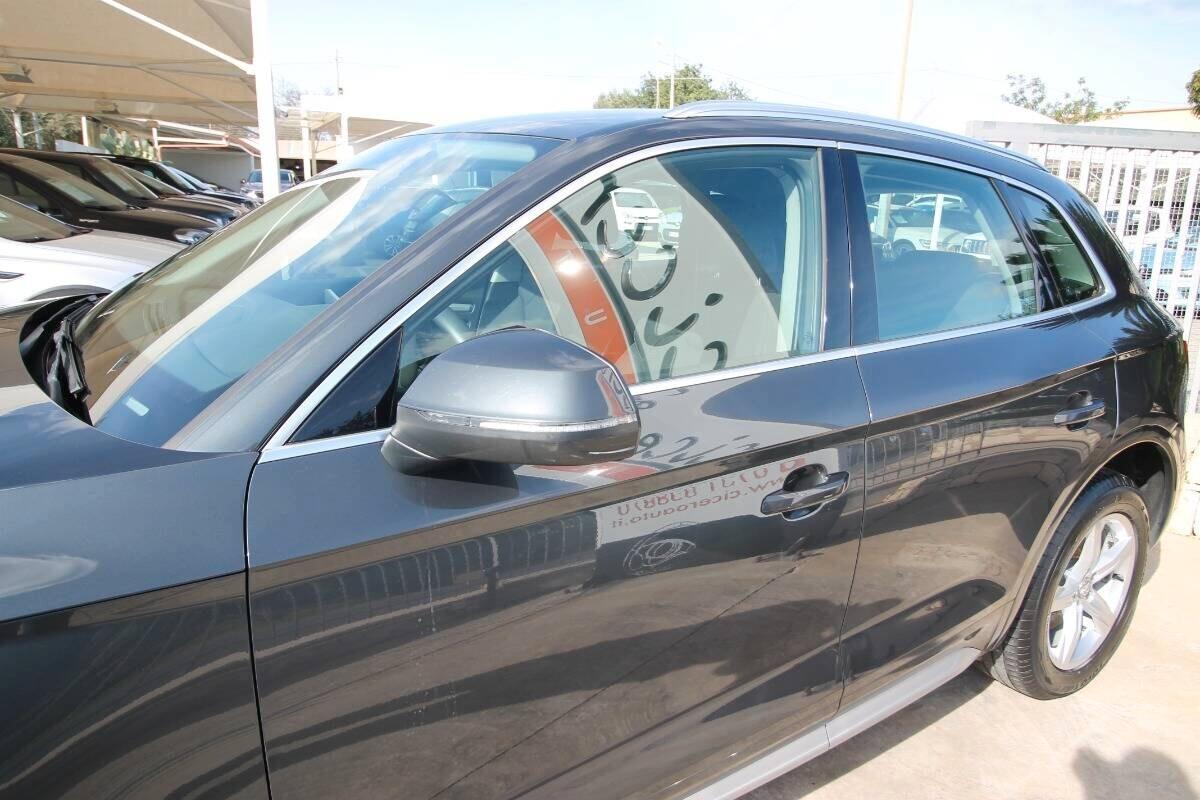 Audi Q5 2.0 TDI 190 CV Business Sport 11.2018