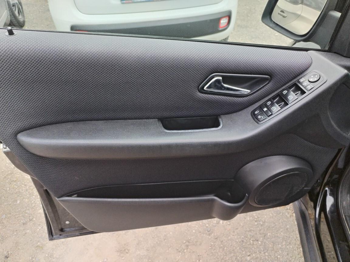 Mercedes-benz A 160 KM 112000 2/2011 EURO 5 MANUALE MANUTENZIONI FATTE