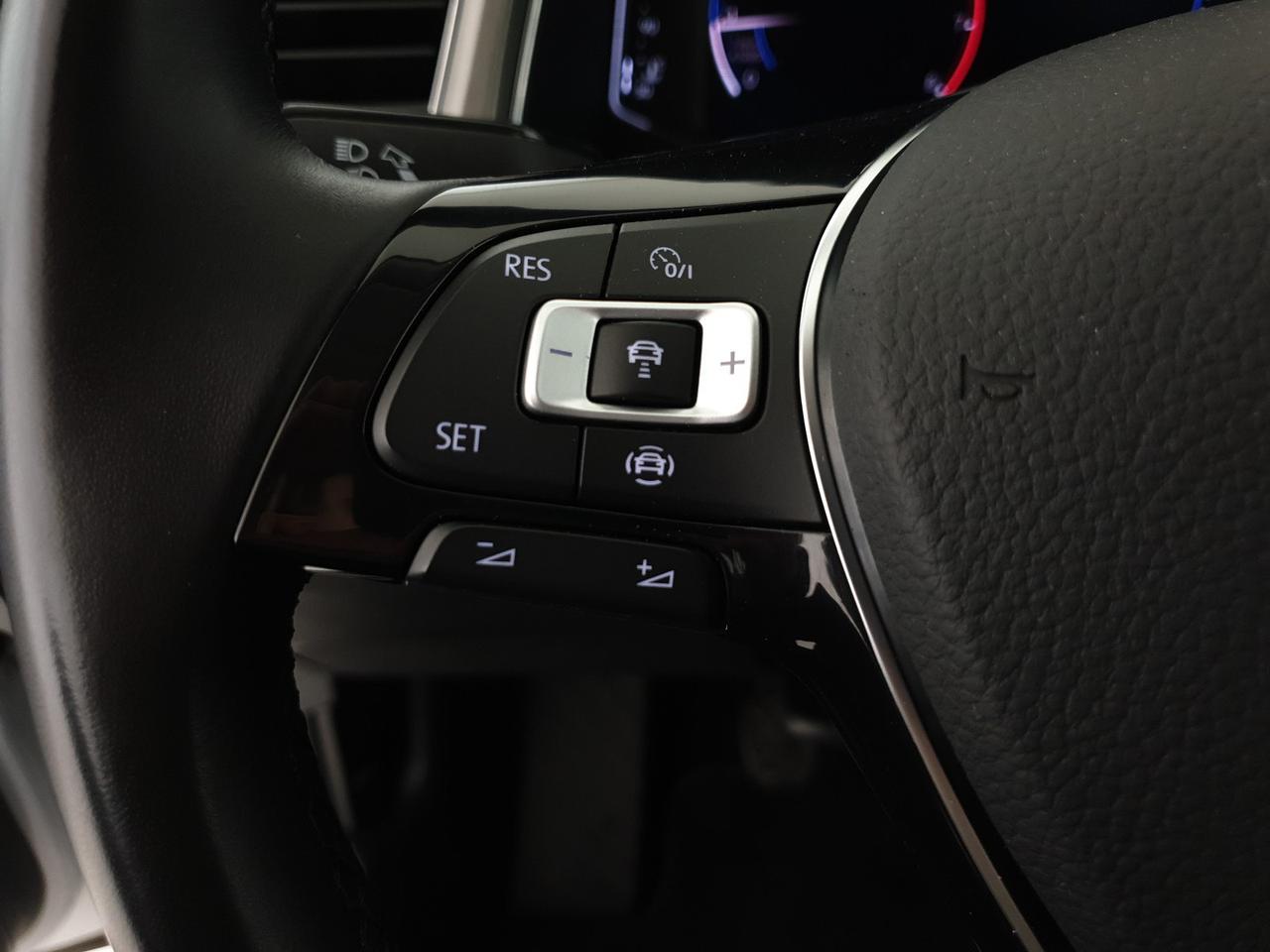 Volkswagen T-Roc 1.0 tsi style 110cv