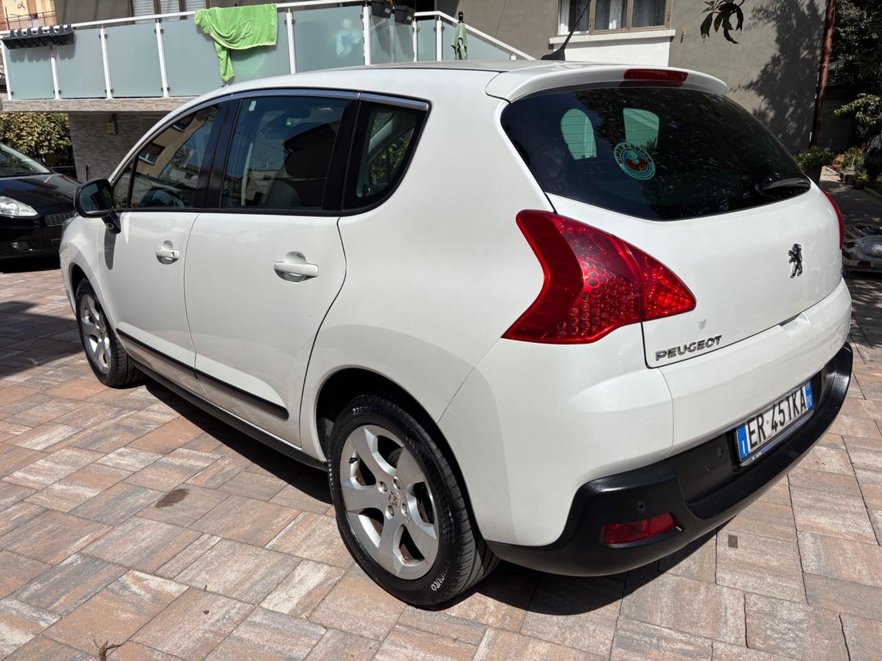 Peugeot 3008 1.6 HDi 114CV Business