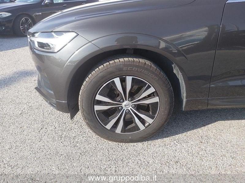 Volvo XC60 II 2018 Diesel 2.0 b4 Momentum Pro awd auto