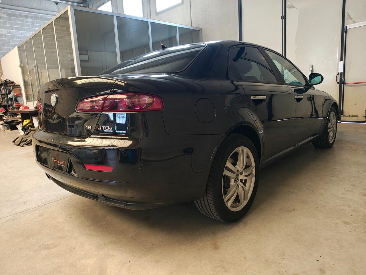 Alfa Romeo 159 1.9 JTDm 16V Distinctive