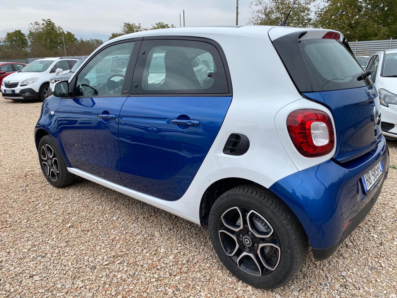 Smart ForFour 70 1.0 benzina twinamic Passion