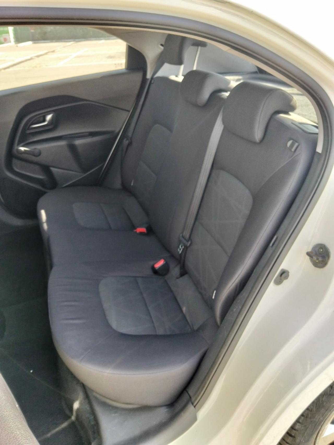 Kia Rio 1.1 CRDi WGT 5P*Cerchi*Start&Stop*Aux