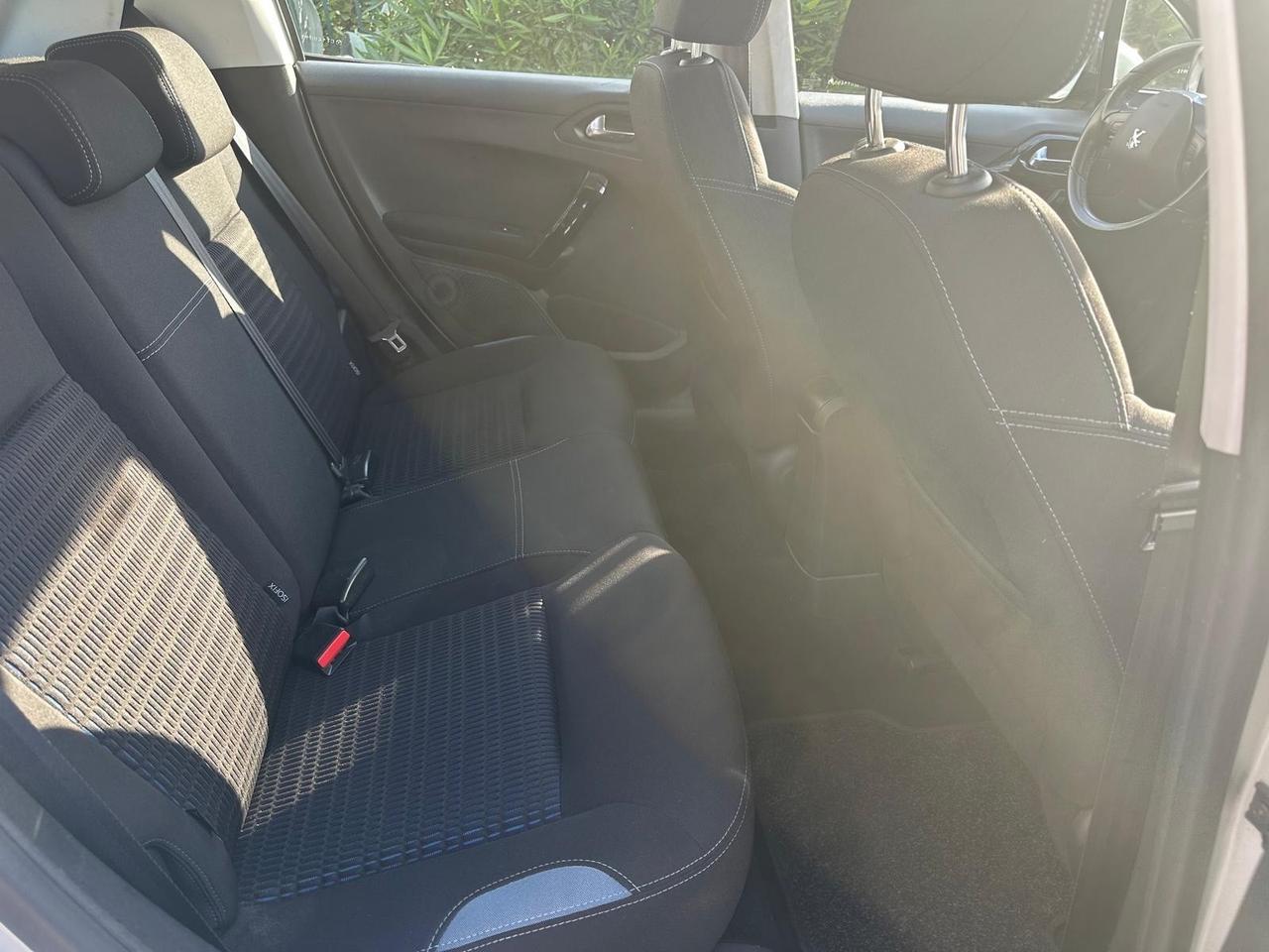 Peugeot 208 1.2 VTi 82 CV 5 porte Active