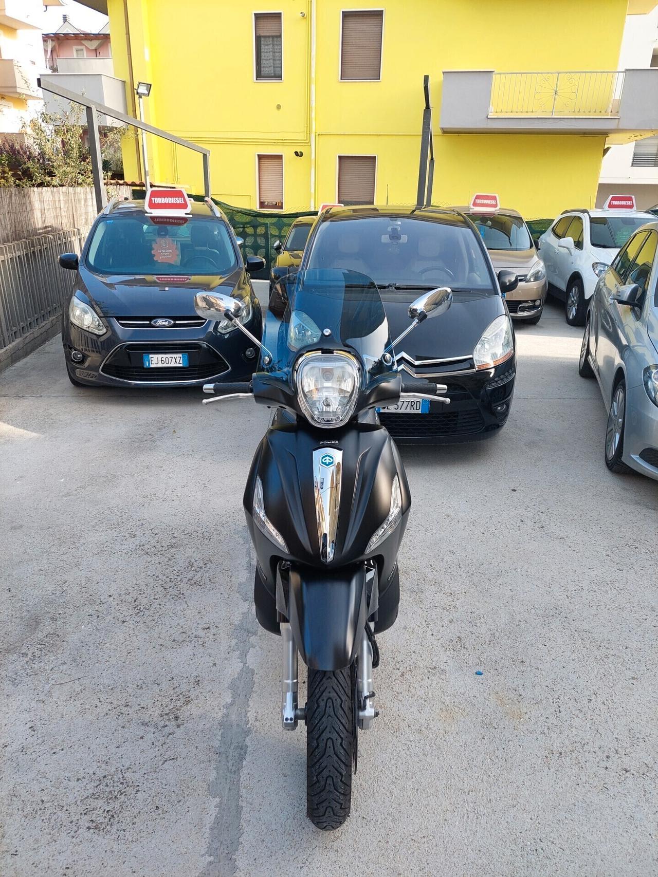 BEVERLY 350 MODELLO POLICE ABS SRS GOMME NUOVISSIME