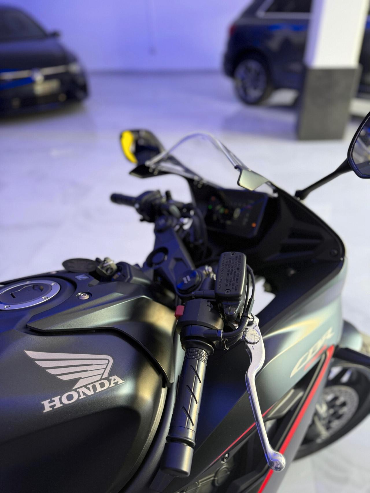 Honda CBR 650 R