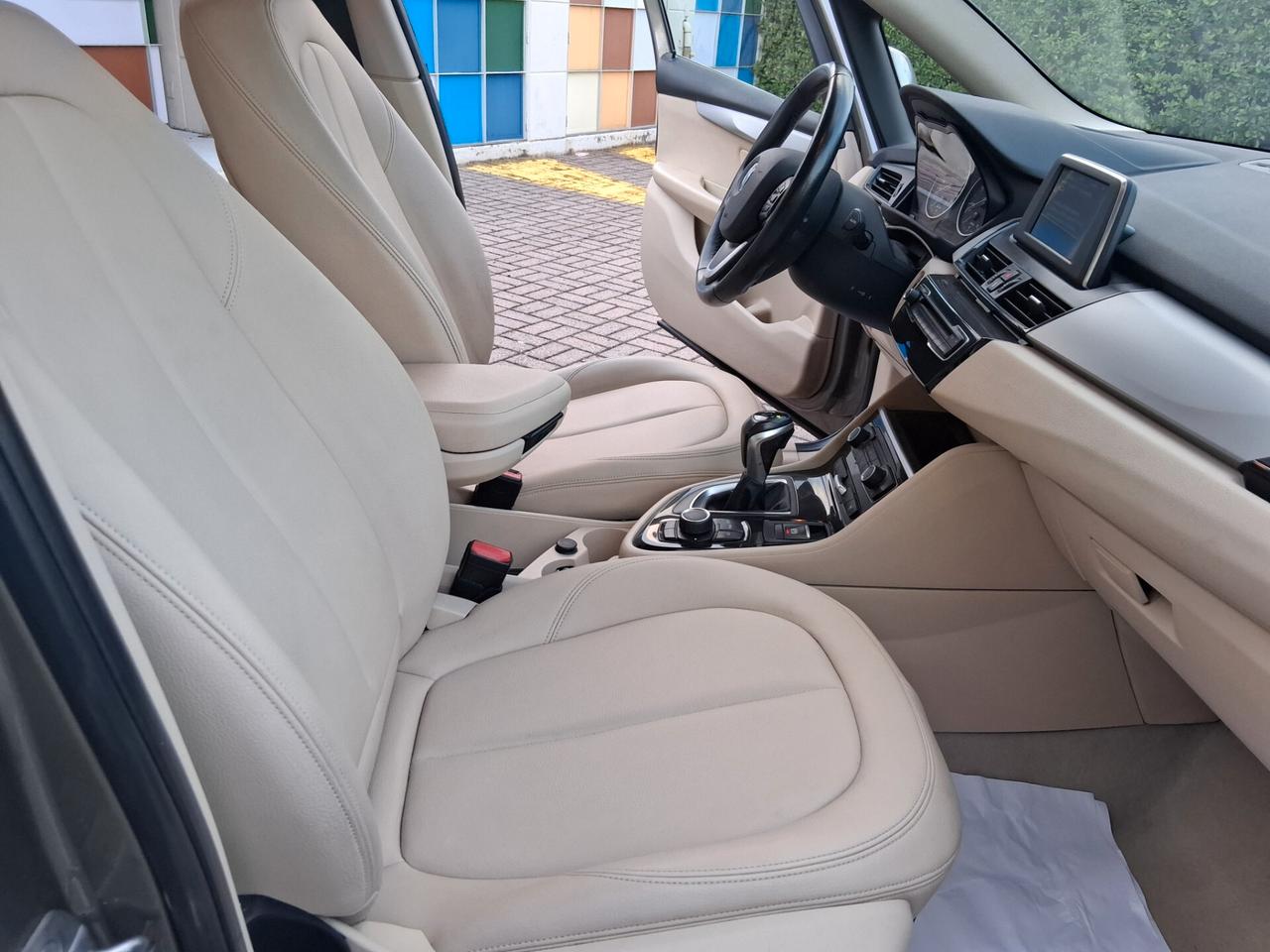 Bmw 216 216d Active Tourer Luxury