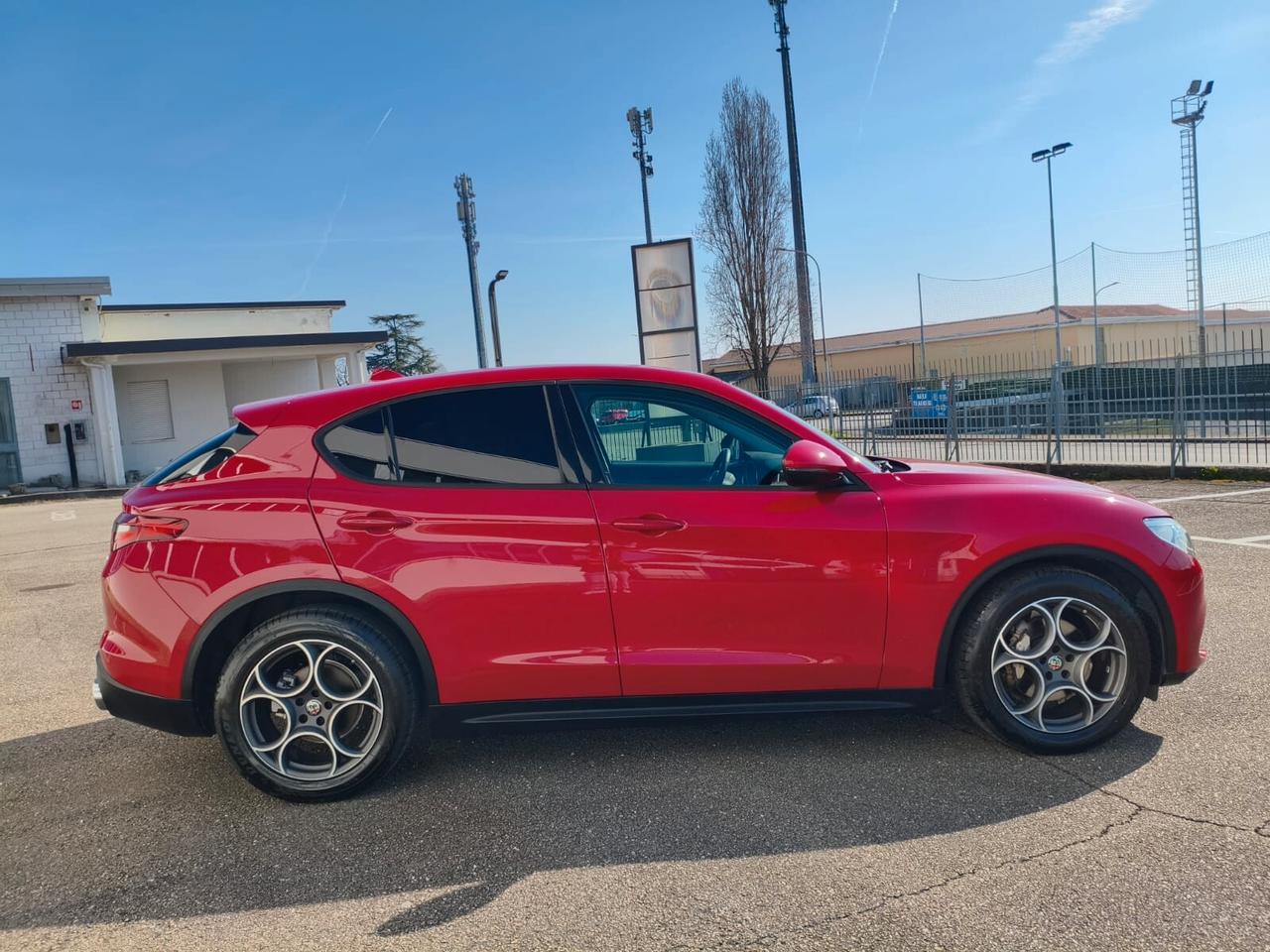 Alfa Romeo Stelvio 2.2 Turbodiesel 160 CV AT8 RWD Sport-Tech