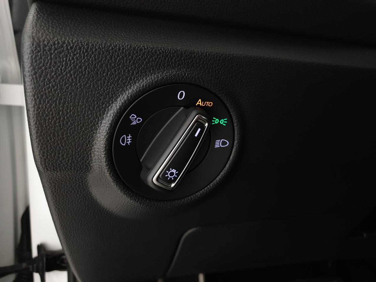 Volkswagen T-Roc 1.5 tsi r-line dsg