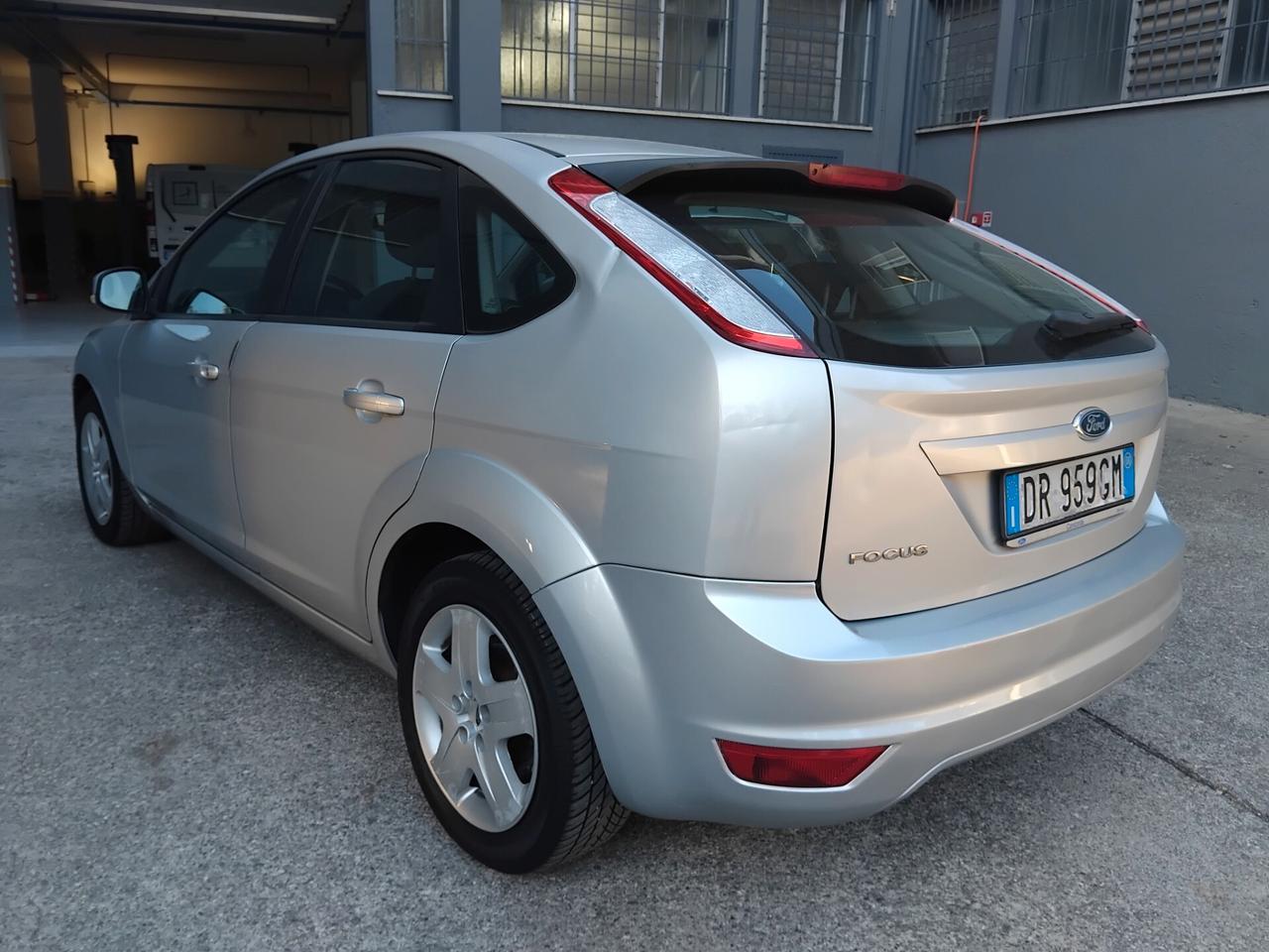Ford Focus 2.0 gpl garanzia