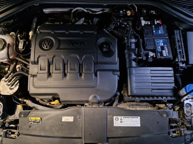 VOLKSWAGEN T-Roc 2000 TDI CV.150 S-TRONIC R LINE TETTO+18'+RADAR