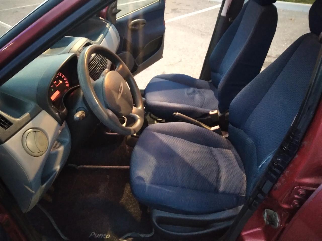 Fiat Punto 1.2i 60cv cat 5 porte ELX x neopatentati