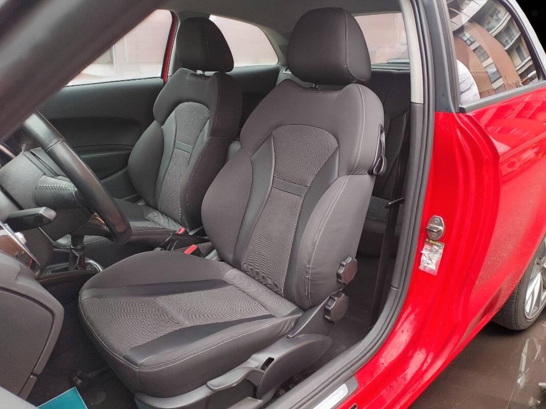 Audi A1 A1 I 2011 3p 1.2 tfsi Ambition