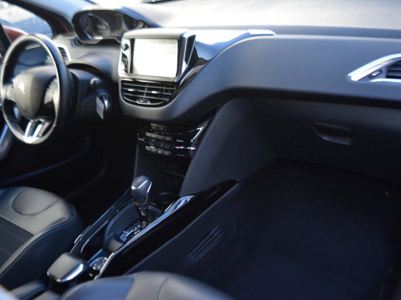 Peugeot 2008 1.2 puretech turbo allure eat6 s&s