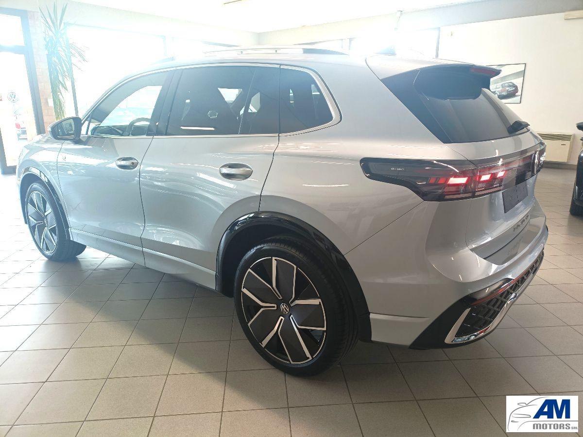 VOLKSWAGEN - Tiguan - 1.5 eTSI 150 CV EVO DSG R-Line