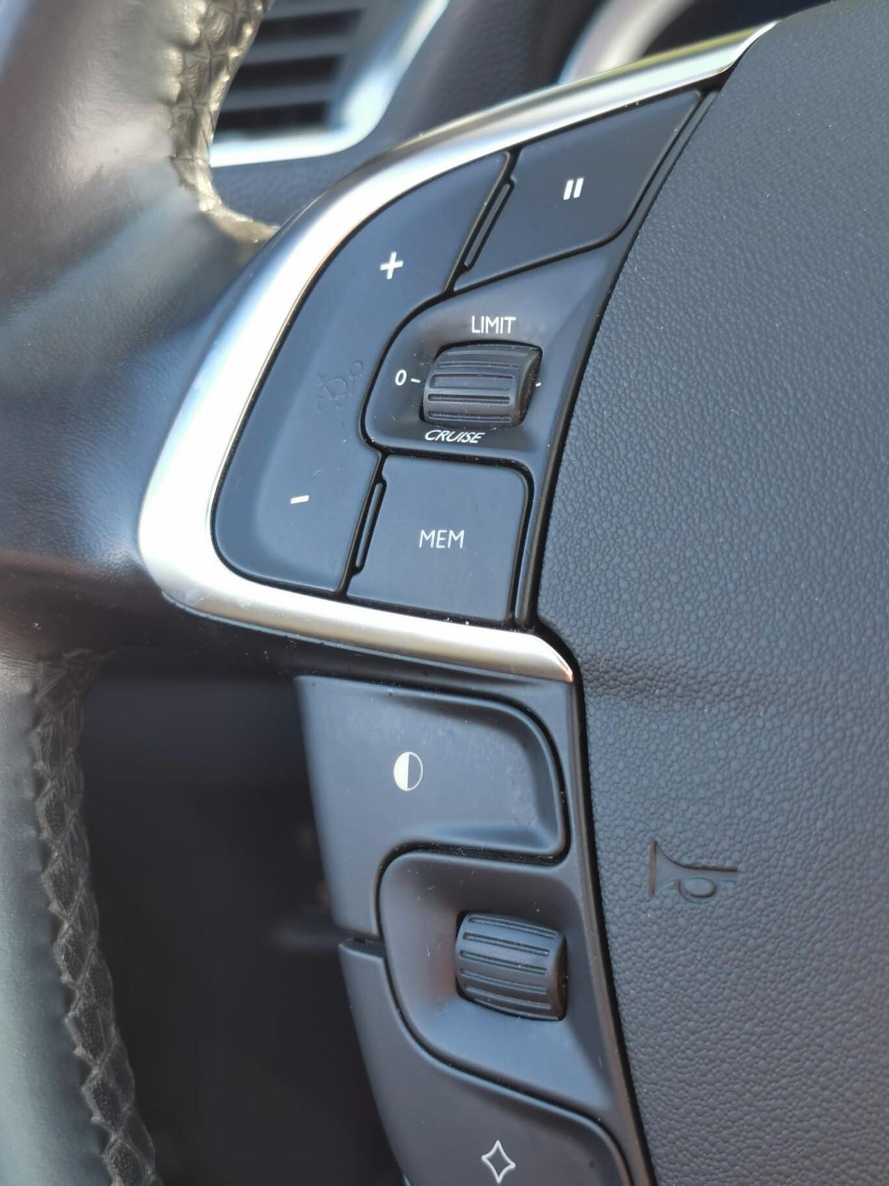 Ds DS4 4 1.6 e-HDi 115 airdream Chic 12/2013