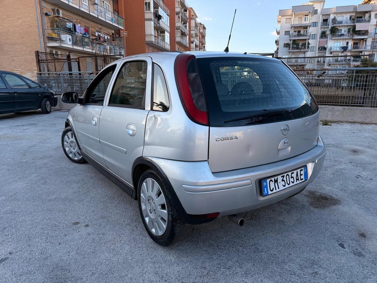 Opel Corsa 1.2i 16V cat 5 porte Enjoy