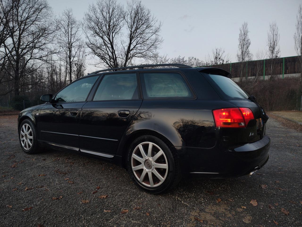 Audi A4 2.0 16V TDI Avant S LINE SOLO 120.000KM!!!