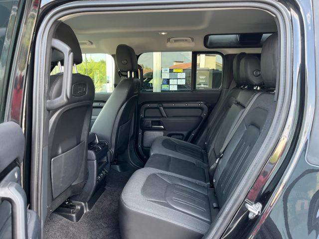 LAND ROVER Defender 110 3.0D I6 200CV AWD AUTO S TOTAL BLACK