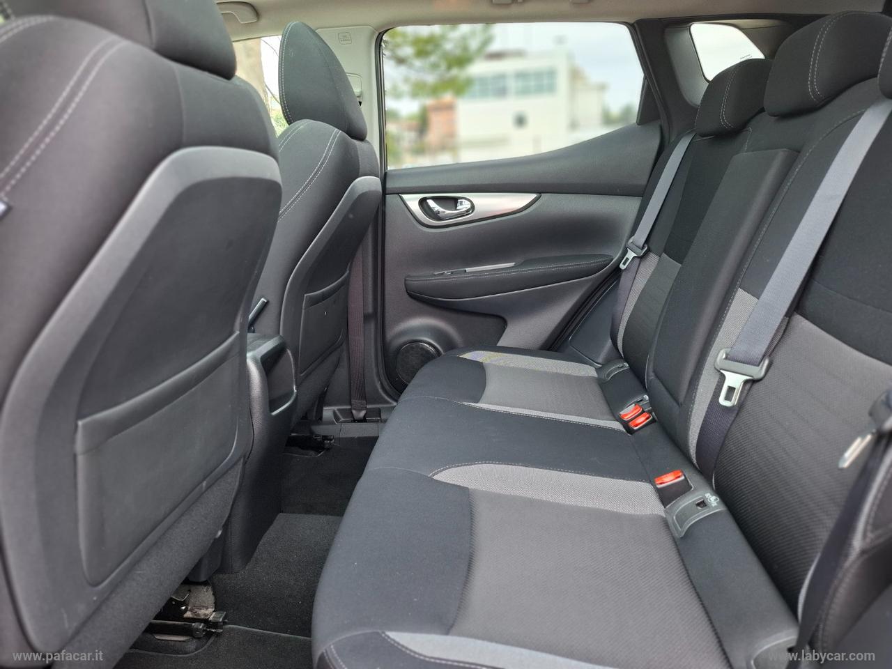 NISSAN Qashqai 1.5 dCi N-Connecta