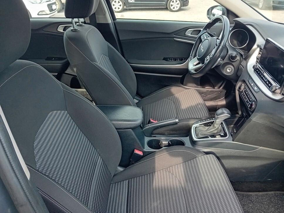 Kia Ceed 1.6 CRDi 136 CV MHEV DCT SW Business